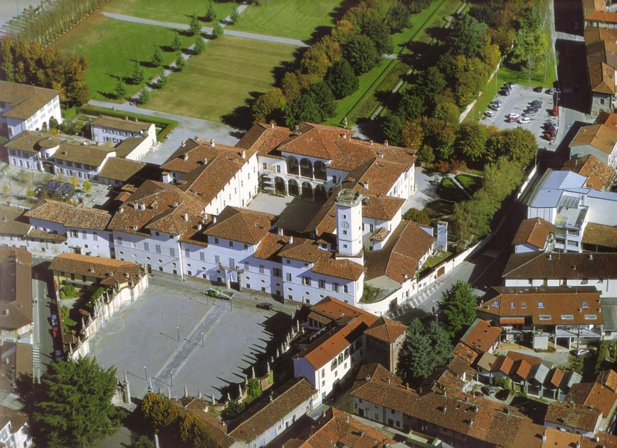 Hotel Parco Borromeo - Monza Brianza Cesano Maderno Exterior foto